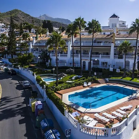 Turisticos Rosas De Capistrano Hotel Nerja